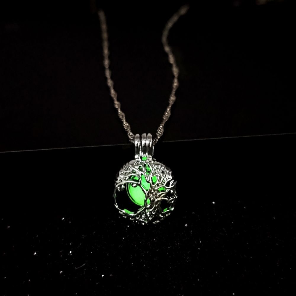 Hollow Open Lucky Tree Noctilucent Necklace Women