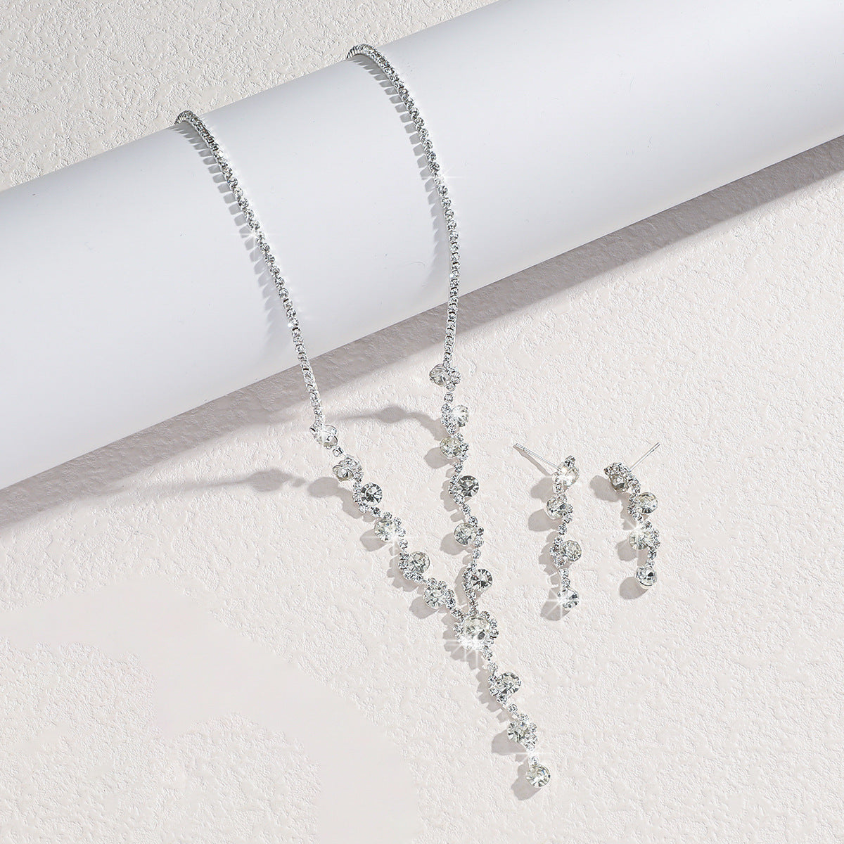 Zircon With Diamond Ear Stud Necklace Suit